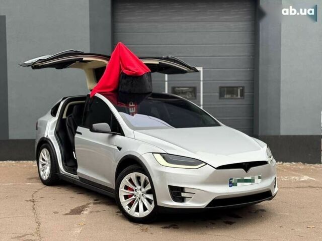 Тесла Модель Х, об'ємом двигуна 0 л та пробігом 111 тис. км за 20500 $, фото 1 на Automoto.ua