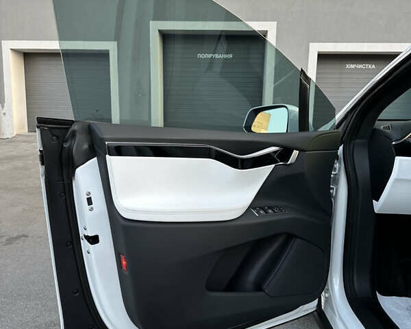 Тесла Модель Х, об'ємом двигуна 0 л та пробігом 139 тис. км за 51000 $, фото 13 на Automoto.ua