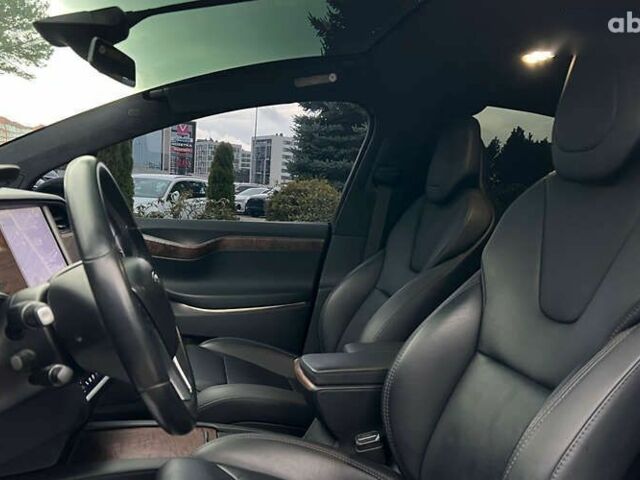 Тесла Модель Х, объемом двигателя 0 л и пробегом 51 тыс. км за 24200 $, фото 8 на Automoto.ua