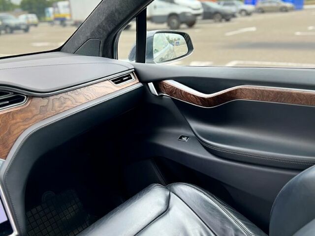 Тесла Модель Х 2017 в Киеве на Automoto.ua Тесла Модель Х, объемом двигателя 0.25 л и пробегом 151 тыс. км за 23300 $, фото 5 на Automoto.ua