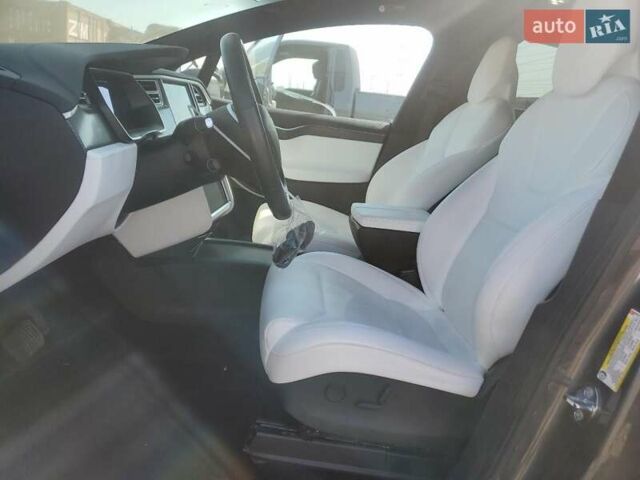 Тесла Модель Х 2017 в Киеве на Automoto.ua Тесла Модель Х, объемом двигателя 0 л и пробегом 129 тыс. км за 7200 $, фото 6 на Automoto.ua