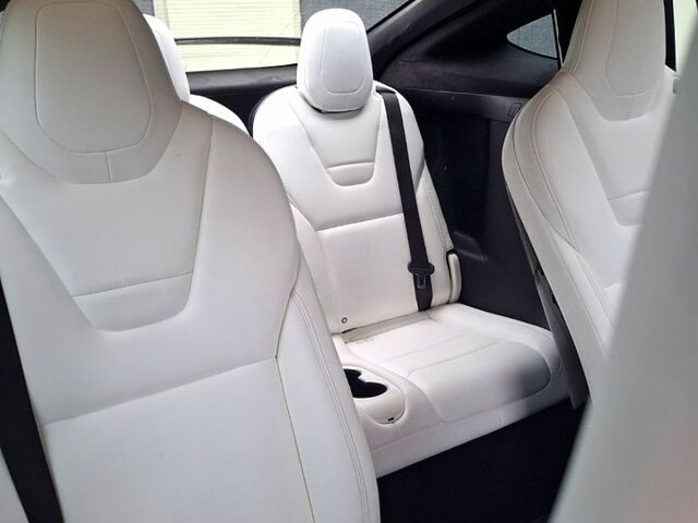 Тесла Модель Х, объемом двигателя 1 л и пробегом 145 тыс. км за 33000 $, фото 4 на Automoto.ua