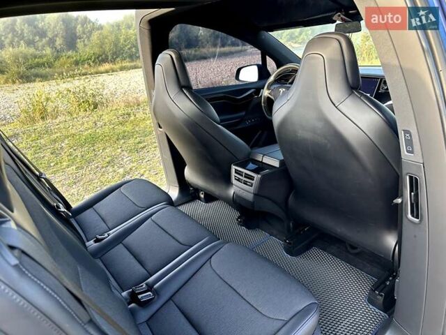 Тесла Модель Х, объемом двигателя 0 л и пробегом 217 тыс. км за 19999 $, фото 22 на Automoto.ua