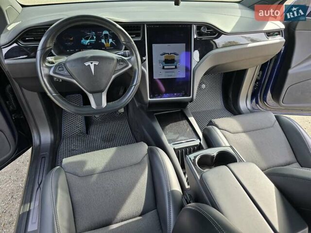 Тесла Модель Х, объемом двигателя 0 л и пробегом 217 тыс. км за 19999 $, фото 8 на Automoto.ua