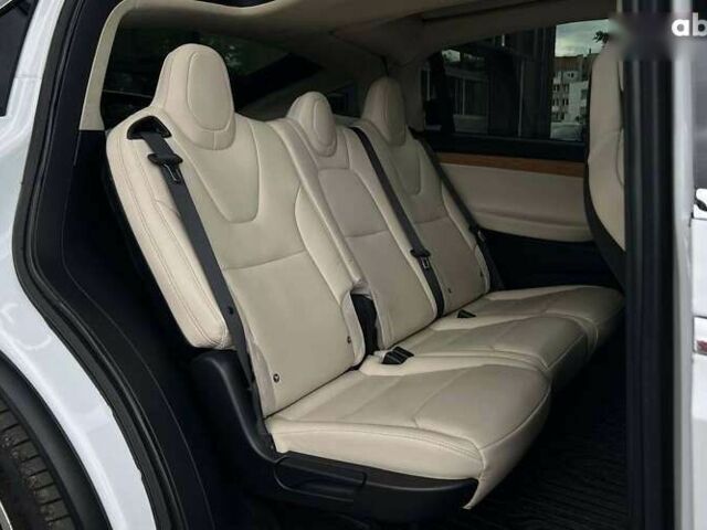Тесла Модель Х, объемом двигателя 0 л и пробегом 135 тыс. км за 28900 $, фото 27 на Automoto.ua
