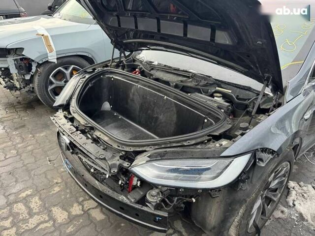 Тесла Модель Х, объемом двигателя 0 л и пробегом 123 тыс. км за 20000 $, фото 9 на Automoto.ua