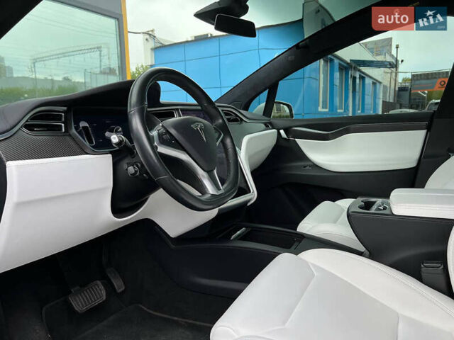 Тесла Модель Х, объемом двигателя 0 л и пробегом 106 тыс. км за 28700 $, фото 6 на Automoto.ua