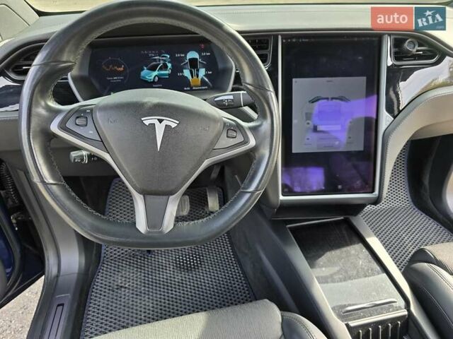 Тесла Модель Х, объемом двигателя 0 л и пробегом 217 тыс. км за 19999 $, фото 9 на Automoto.ua