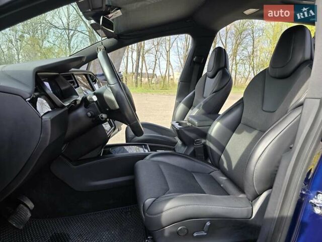Тесла Модель Х, объемом двигателя 0 л и пробегом 217 тыс. км за 19999 $, фото 15 на Automoto.ua