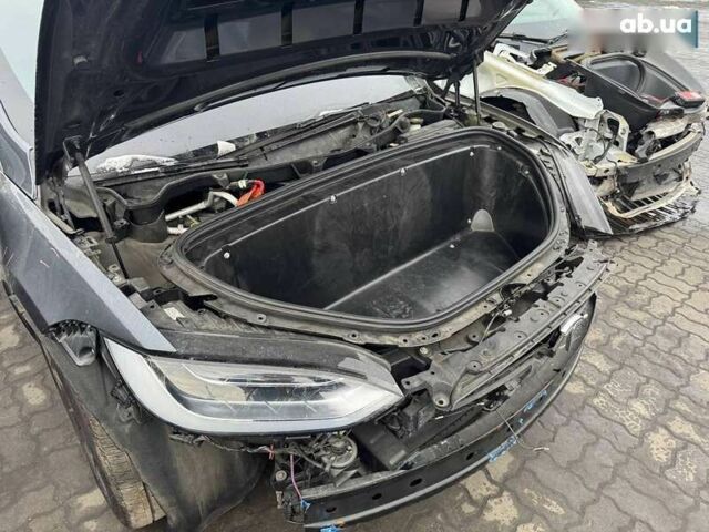 Тесла Модель Х, объемом двигателя 0 л и пробегом 123 тыс. км за 20000 $, фото 12 на Automoto.ua