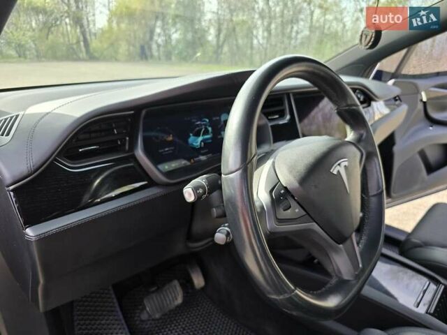 Тесла Модель Х, объемом двигателя 0 л и пробегом 217 тыс. км за 19999 $, фото 14 на Automoto.ua