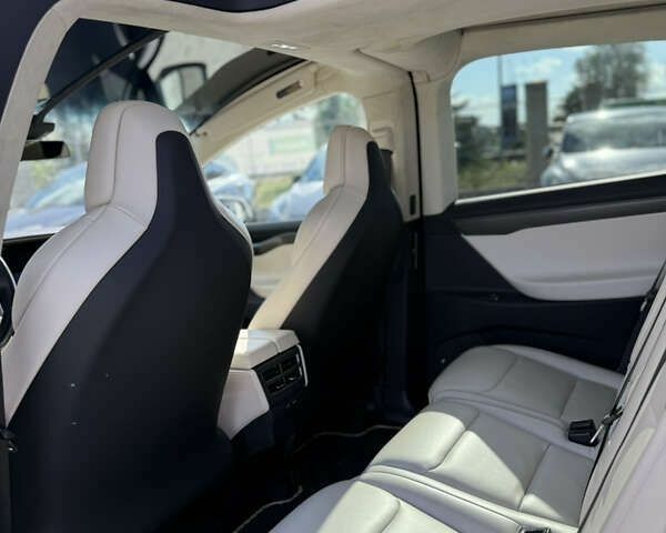 Тесла Модель Х, объемом двигателя 0 л и пробегом 107 тыс. км за 29200 $, фото 29 на Automoto.ua