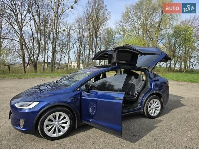 Тесла Модель Х, объемом двигателя 0 л и пробегом 217 тыс. км за 19999 $, фото 1 на Automoto.ua