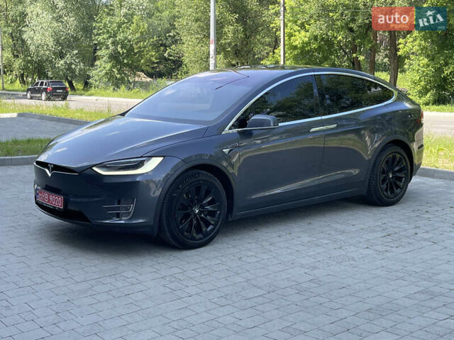 Тесла Модель Х, объемом двигателя 0 л и пробегом 236 тыс. км за 28000 $, фото 1 на Automoto.ua