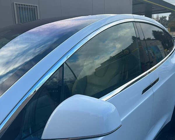 Тесла Модель Х, объемом двигателя 0 л и пробегом 49 тыс. км за 65000 $, фото 2 на Automoto.ua