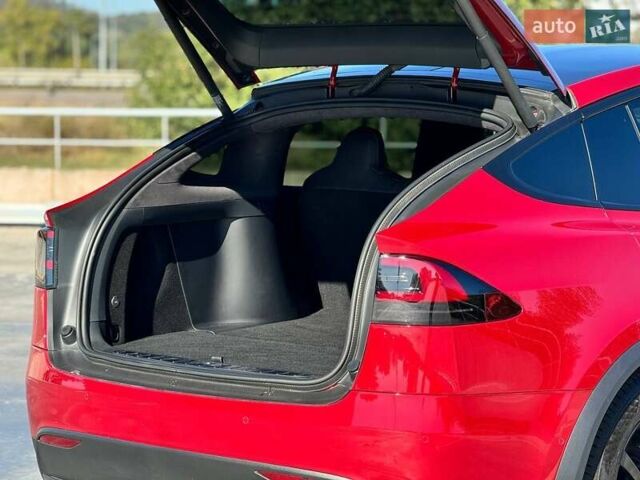 Тесла Модель Х, объемом двигателя 0 л и пробегом 135 тыс. км за 27900 $, фото 9 на Automoto.ua