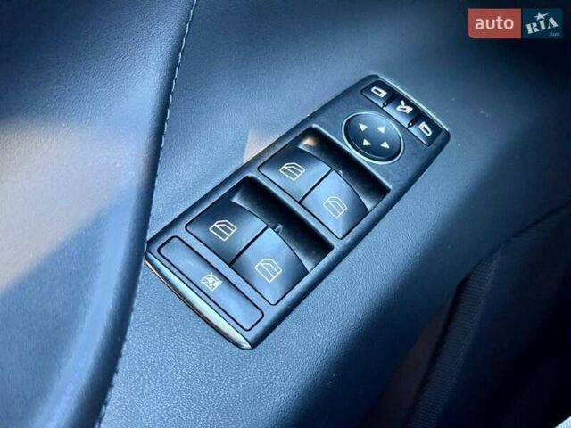Тесла Модель Х, объемом двигателя 0 л и пробегом 135 тыс. км за 27900 $, фото 27 на Automoto.ua