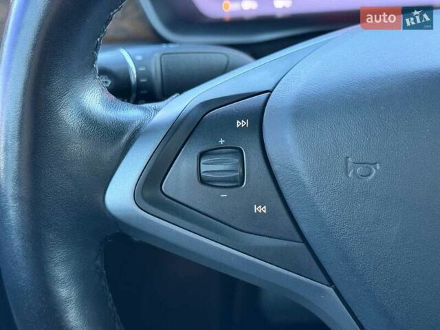 Тесла Модель Х, объемом двигателя 0 л и пробегом 135 тыс. км за 27900 $, фото 31 на Automoto.ua