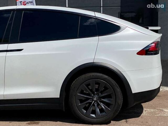 Тесла Модель Х, объемом двигателя 0 л и пробегом 123 тыс. км за 31499 $, фото 6 на Automoto.ua