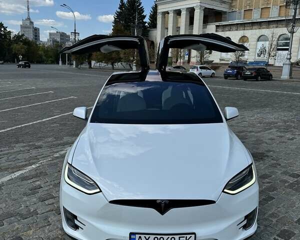 Тесла Модель Х, объемом двигателя 0 л и пробегом 83 тыс. км за 40000 $, фото 4 на Automoto.ua