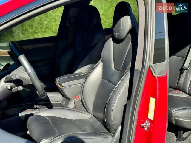 Тесла Модель Х, объемом двигателя 0 л и пробегом 135 тыс. км за 27900 $, фото 28 на Automoto.ua