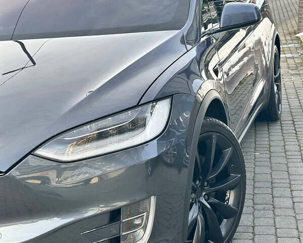 Тесла Модель Х, объемом двигателя 0 л и пробегом 70 тыс. км за 27500 $, фото 1 на Automoto.ua