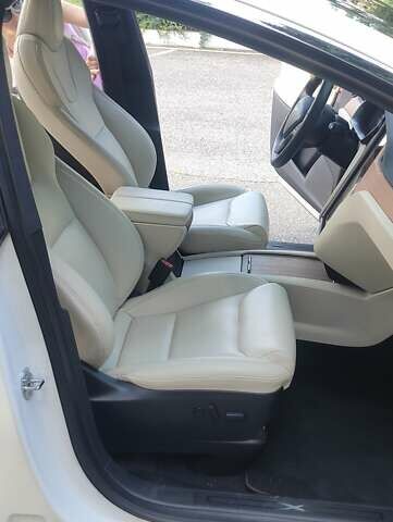 Тесла Модель Х, объемом двигателя 0 л и пробегом 61 тыс. км за 36998 $, фото 21 на Automoto.ua