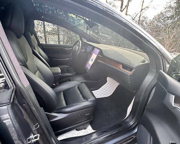Тесла Модель Х, объемом двигателя 0 л и пробегом 70 тыс. км за 27500 $, фото 9 на Automoto.ua