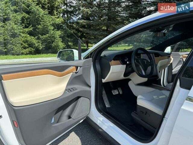 Тесла Модель Х, объемом двигателя 0 л и пробегом 61 тыс. км за 36998 $, фото 38 на Automoto.ua
