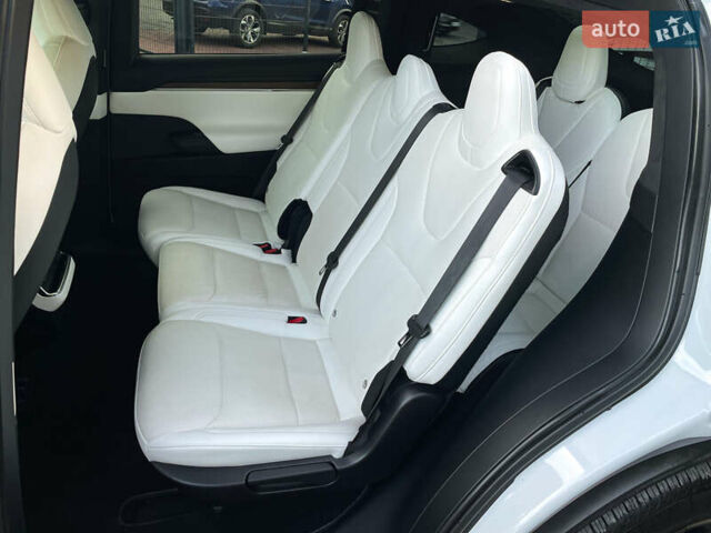 Тесла Модель Х, объемом двигателя 0 л и пробегом 27 тыс. км за 50000 $, фото 29 на Automoto.ua