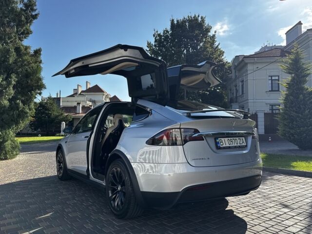 Серый Тесла Модель Х, объемом двигателя 0 л и пробегом 228 тыс. км за 18000 $, фото 10 на Automoto.ua