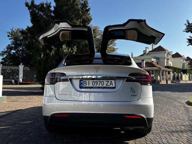 Серый Тесла Модель Х, объемом двигателя 0 л и пробегом 228 тыс. км за 18000 $, фото 11 на Automoto.ua