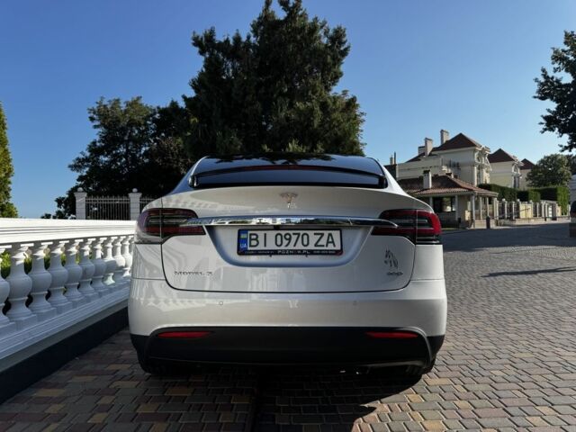 Серый Тесла Модель Х, объемом двигателя 0 л и пробегом 228 тыс. км за 18000 $, фото 7 на Automoto.ua