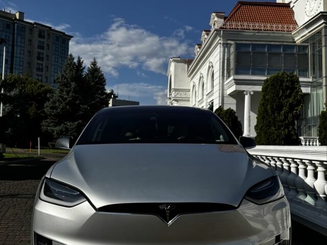 Серый Тесла Модель Х, объемом двигателя 0 л и пробегом 228 тыс. км за 18000 $, фото 5 на Automoto.ua