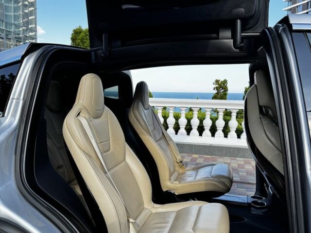 Серый Тесла Модель Х, объемом двигателя 0 л и пробегом 228 тыс. км за 18000 $, фото 20 на Automoto.ua