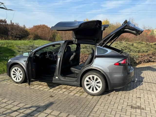 Сірий Тесла Модель Х, об'ємом двигуна 0 л та пробігом 120 тис. км за 35000 $, фото 3 на Automoto.ua