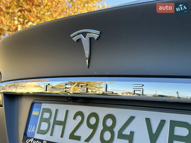 Серый Тесла Модель Х, объемом двигателя 0 л и пробегом 75 тыс. км за 25500 $, фото 30 на Automoto.ua