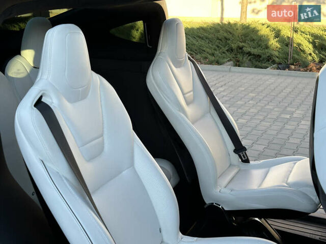 Серый Тесла Модель Х, объемом двигателя 0 л и пробегом 75 тыс. км за 25500 $, фото 42 на Automoto.ua