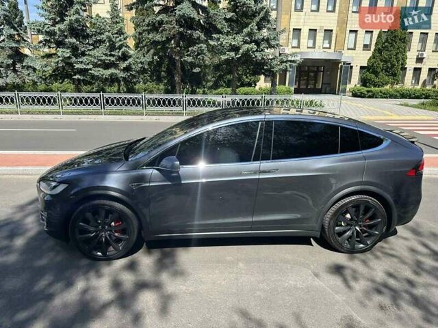Серый Тесла Модель Х, объемом двигателя 0 л и пробегом 136 тыс. км за 28900 $, фото 33 на Automoto.ua