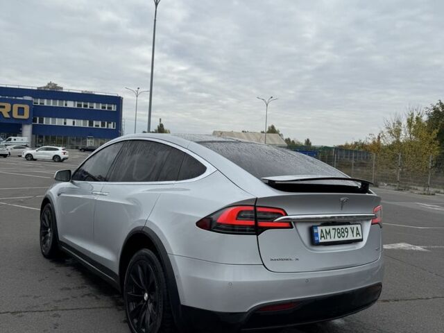 Серый Тесла Модель Х, объемом двигателя 0 л и пробегом 199 тыс. км за 19999 $, фото 11 на Automoto.ua