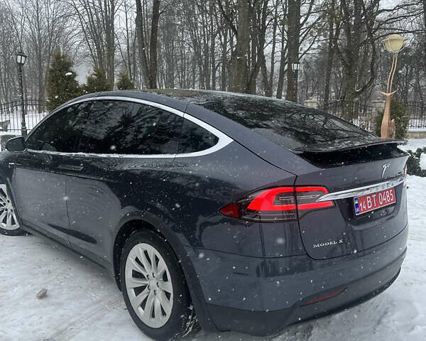 Серый Тесла Модель Х, объемом двигателя 0 л и пробегом 62 тыс. км за 29999 $, фото 33 на Automoto.ua