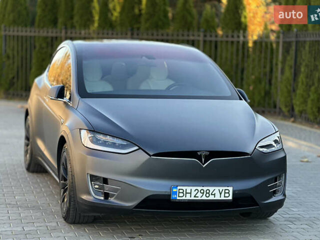 Серый Тесла Модель Х, объемом двигателя 0 л и пробегом 75 тыс. км за 25500 $, фото 17 на Automoto.ua