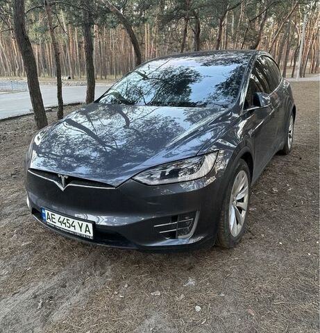 Сірий Тесла Модель Х, об'ємом двигуна 0 л та пробігом 250 тис. км за 21900 $, фото 1 на Automoto.ua