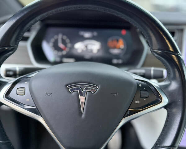 Сірий Тесла Модель Х, об'ємом двигуна 0 л та пробігом 112 тис. км за 21000 $, фото 9 на Automoto.ua