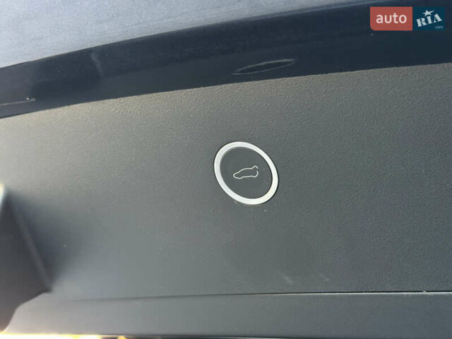 Серый Тесла Модель Х, объемом двигателя 0 л и пробегом 75 тыс. км за 25500 $, фото 35 на Automoto.ua