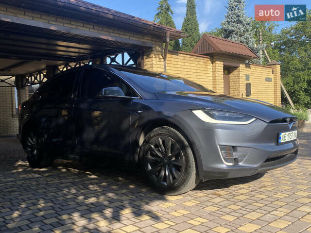 Сірий Тесла Модель Х, об'ємом двигуна 0 л та пробігом 196 тис. км за 18500 $, фото 2 на Automoto.ua