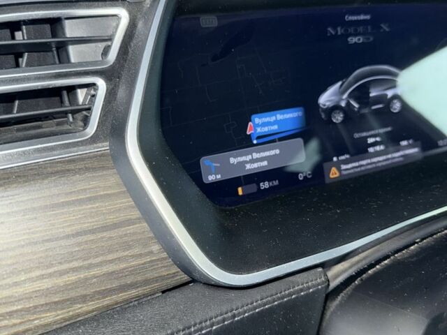 Сірий Тесла Модель Х, об'ємом двигуна 0 л та пробігом 252 тис. км за 17900 $, фото 5 на Automoto.ua