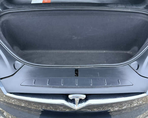 Сірий Тесла Модель Х, об'ємом двигуна 0 л та пробігом 112 тис. км за 21000 $, фото 24 на Automoto.ua
