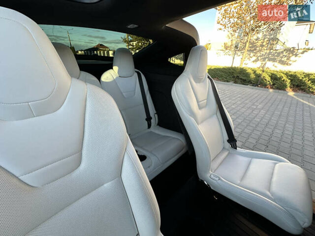 Серый Тесла Модель Х, объемом двигателя 0 л и пробегом 75 тыс. км за 25500 $, фото 39 на Automoto.ua