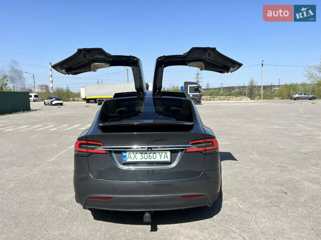 Тесла Модель Х 2016 в Харькове на Automoto.ua Серый Тесла Модель Х, объемом двигателя 0 л и пробегом 99 тыс. км за 32000 $, фото 5 на Automoto.ua